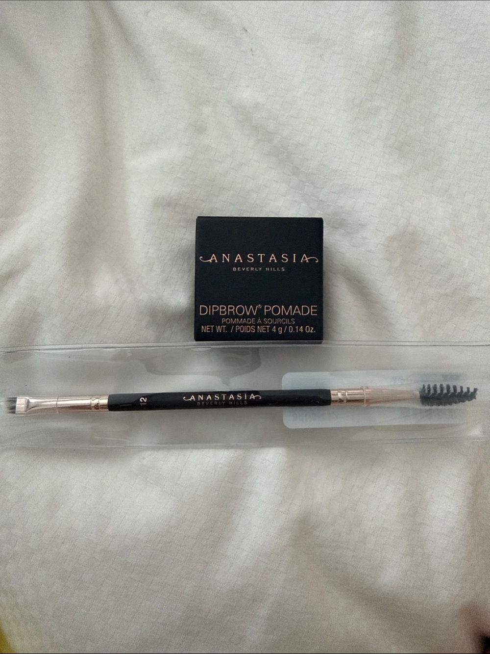 Anastasia Beverly Hills Dipbrow Pomade & Brush 12 Dual-Ended Firm Angled Brush